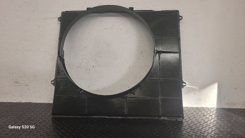 95-04 Toyota Tacoma V6 Radiator Fan Shroud OEM 16711-07030
