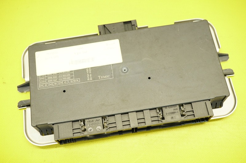 🔅2010-2018 OEM BMW X3.FOOTWELL LIGHT LAMP CONTROL MODULE 014003020,9387164