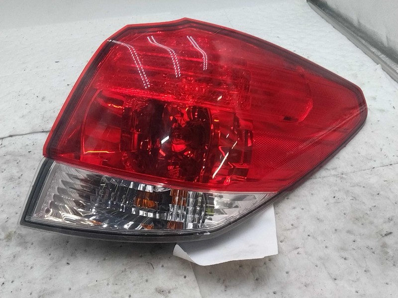 2011 Subaru Legacy Right Tail Light Assembly Grey 107725 Used 115K Miles