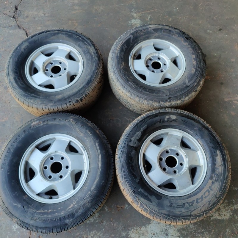 Chevrolet GMC Blazer Yukon Suburban Silverado 1500 1992-1999 16" OEM Wheels Set