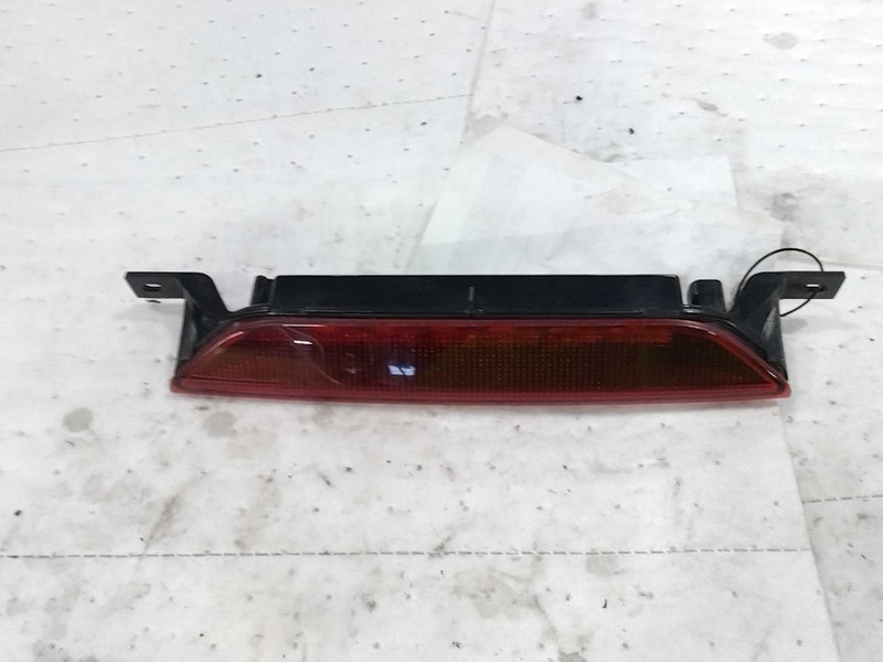 2013 Dodge Durango Center High Mount Stop Light Assembly Black Used OEM