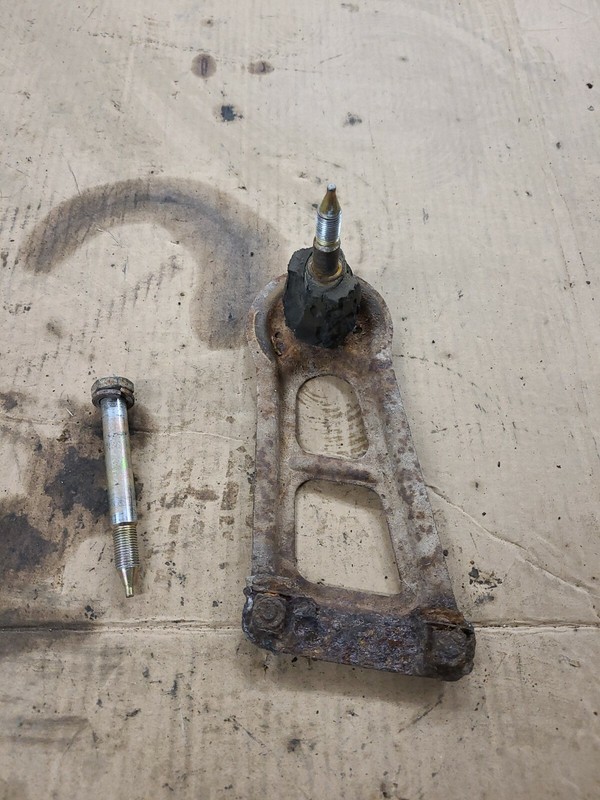 Mercedes Rear Subframe 1 Mounting Bracket 2 bolts R107 W114 W115 W123 220 D/8