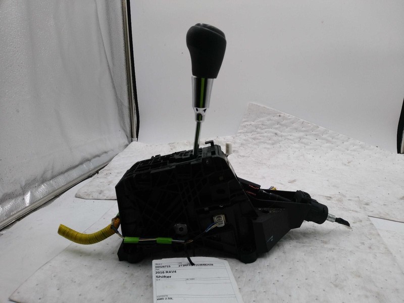 2016 Toyota RAV4 Automatic Transmission Shift Lever Assembly - 124k Miles, Black