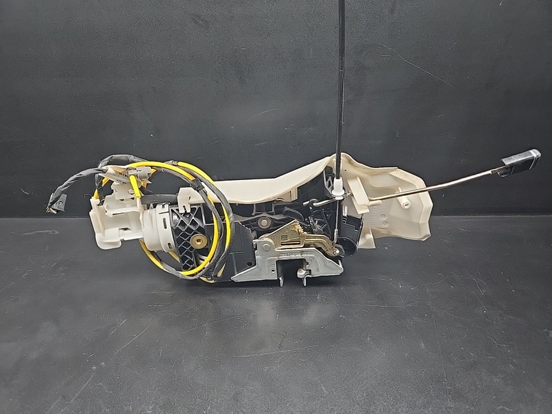 03-12 Mercedes R230 SL500 SL55 AMG Right Side Door Lock Latch Actuator OEM