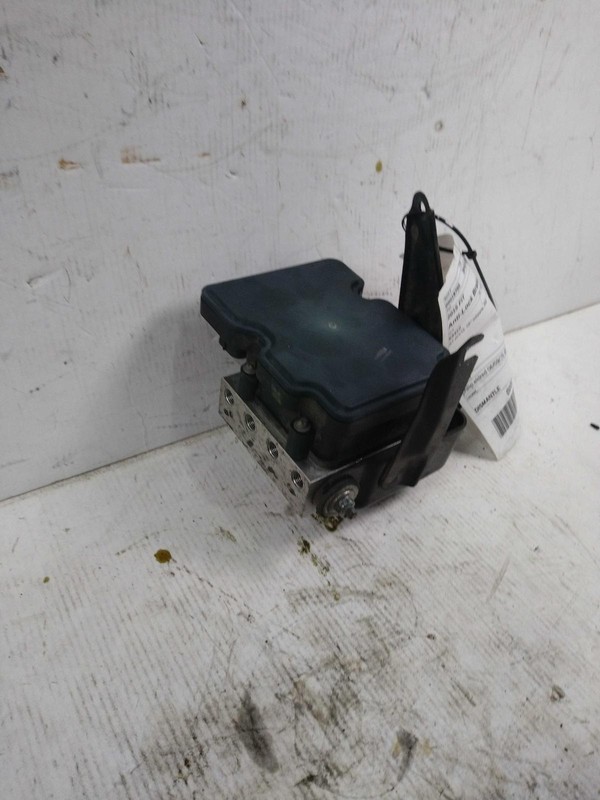 2015 Honda Fit ABS Hydraulic Assembly OEM 57111T5RA00 79000 Mi White