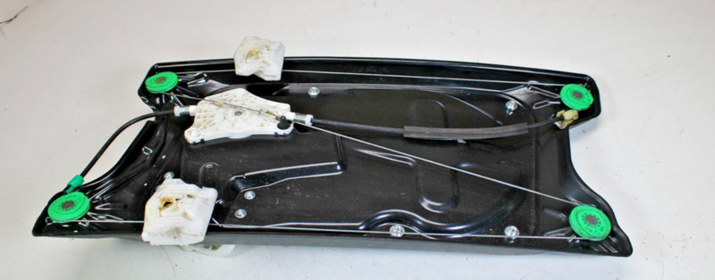 2014 - 2016 OEM LAND ROVER LR4 FRONT RIGHT PASSENGER SIDE DOOR WINDOW REGULATOR