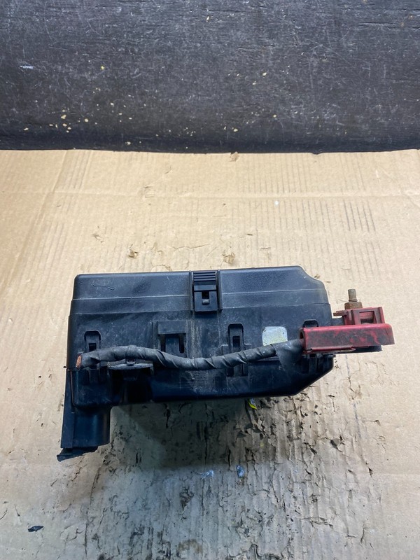 Chrysler Dodge Fuse Box p68081202ab W3971 PS