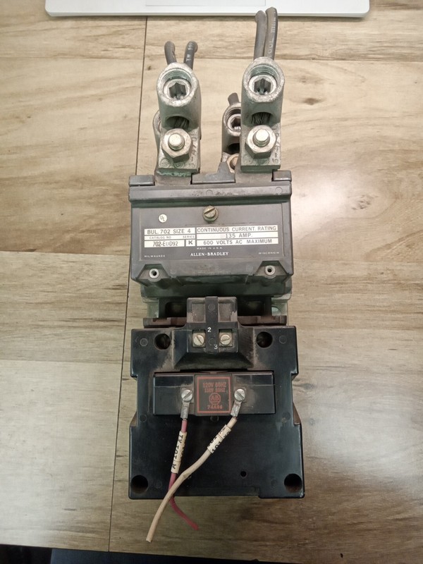 Allen-Bradley 702-E0D92 Ser. K Size 4 Contactor