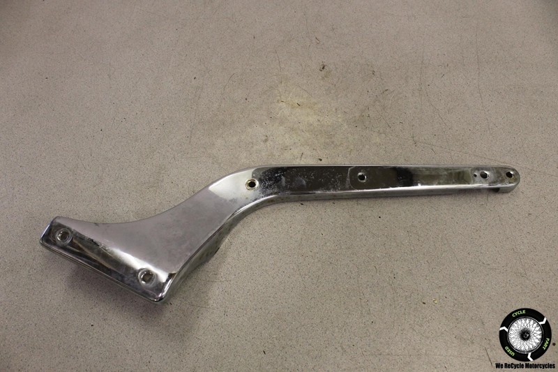 1998 Kawasaki Vulcan 800 VN800A LEFT REAR FENDER MOUNT BRACKET COVER VN 98