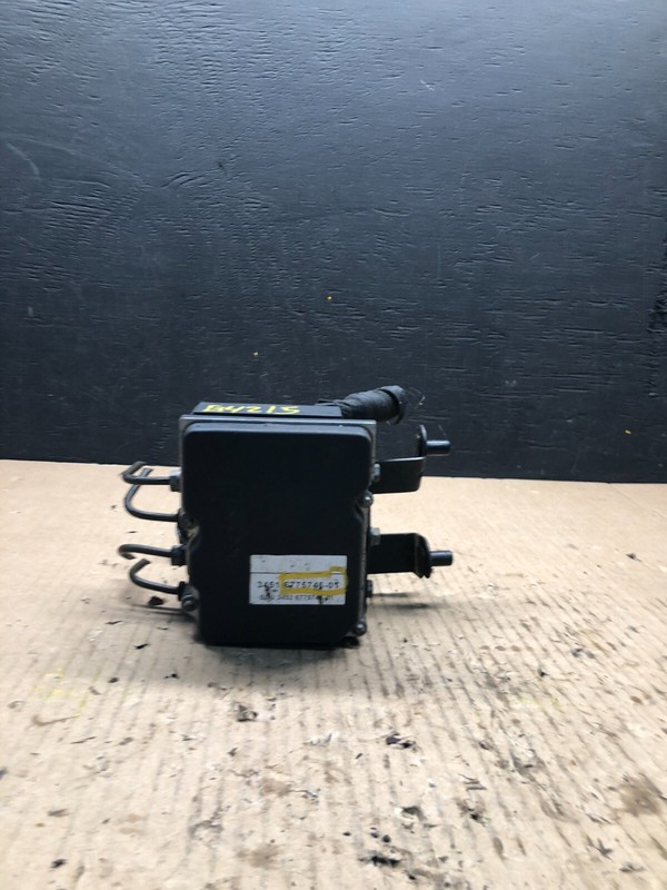 2006 to 2007 BMW 525i ABS Anti-Lock Brake Pump 6775746 G4215 PS