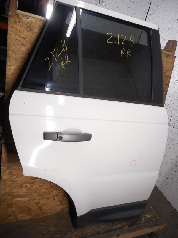 Range Rover Sport Rear DoorPassenger Right White OEM 06 07 08 09 10 11 12 13