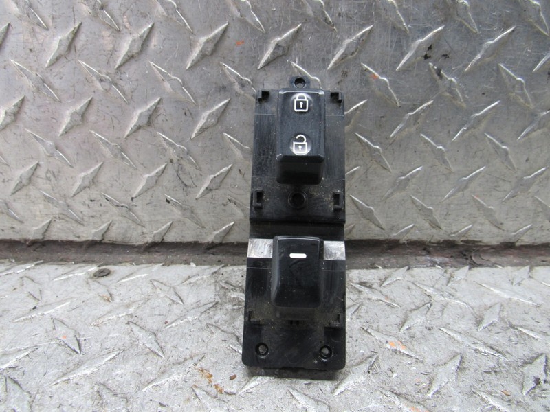 2015 KIA RIO INTERIORRIGHT PASSENGER FRONT WINDOW SWITCH93575-1W000 HTBK
