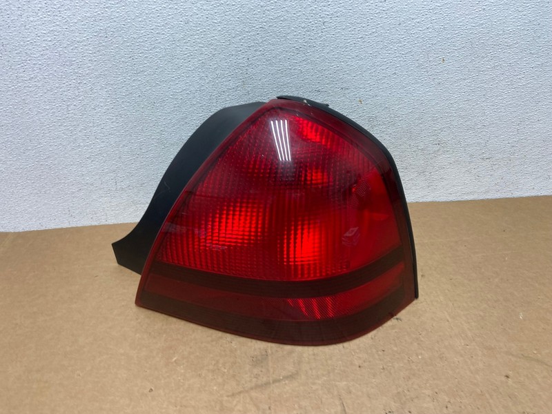 2003 to 2011 Mercury Grand Marquis Right Passenger Side Tail Light AD6243 LK
