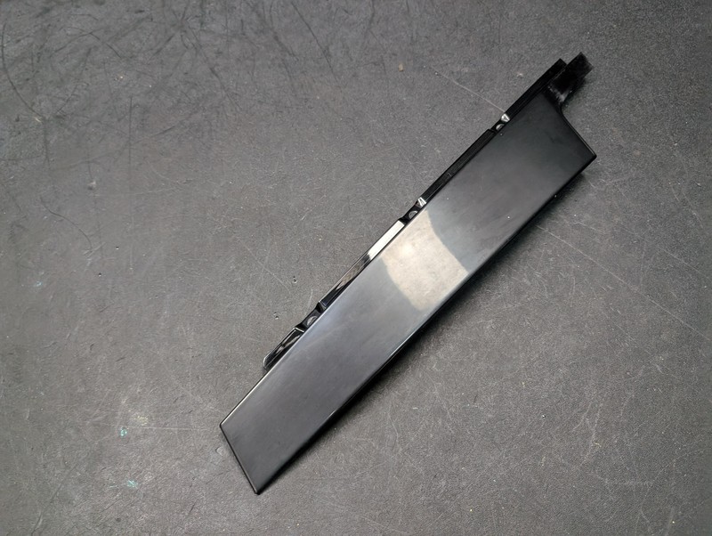 Front Right Door Window Rear Side Molding 2017 Volvo S60 30784000 2014 - 2018