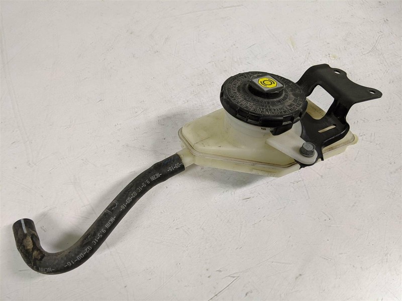 17 18 19 20 Acura Nsx Brake Resevoir Bottle 46661-T6n-A01 Oem