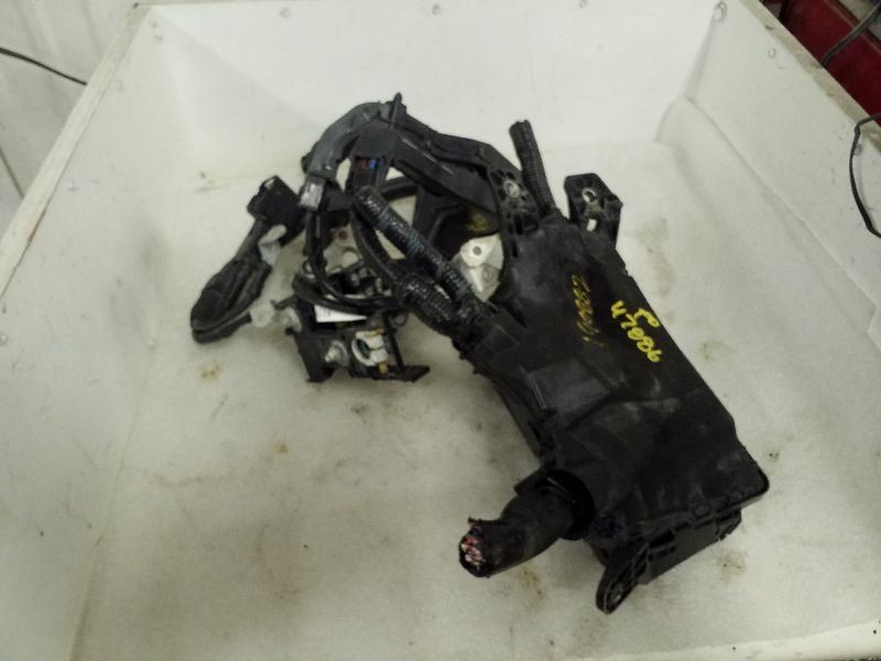 2016-2018 Toyota Prius Fuse Box Engine 2ZRFXE Vin FU 7th & 8th Digit 1.8L
