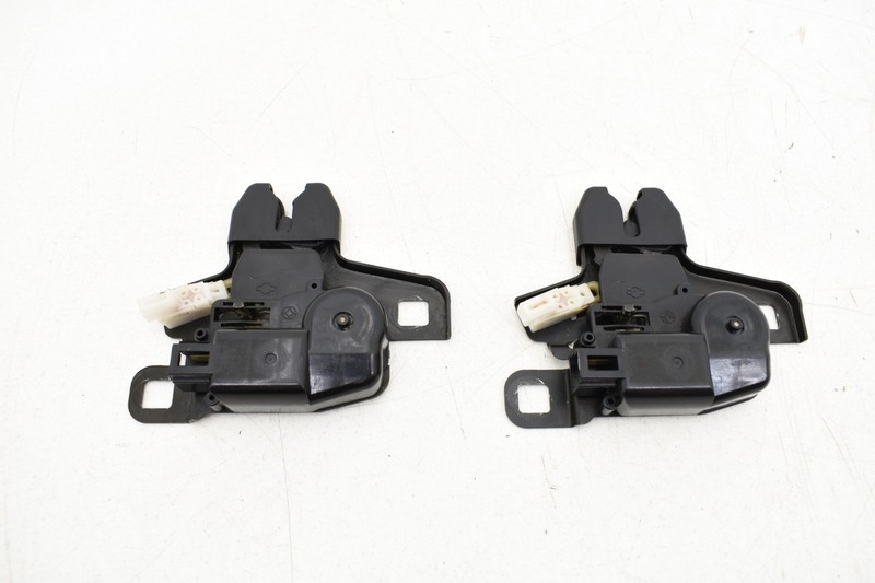 2005 NISSAN 350Z CONVERTIBLE LEFT & RIGHT TONNEAU LID COVER LOCK LATCH OEM KW62