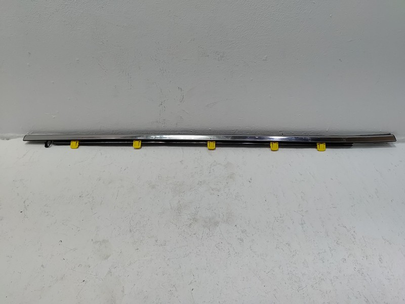 2017-2022 HONDA CR-V REAR LEFT DRIVER SIDE DOOR WINDOW BELT MOLDING *CHROME* OEM