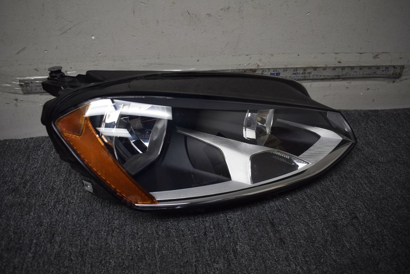 2015-2017 VOLKSWAGEN GTI HEADLIGHT RIGHT SIDE FACTORY OEM ANDREI