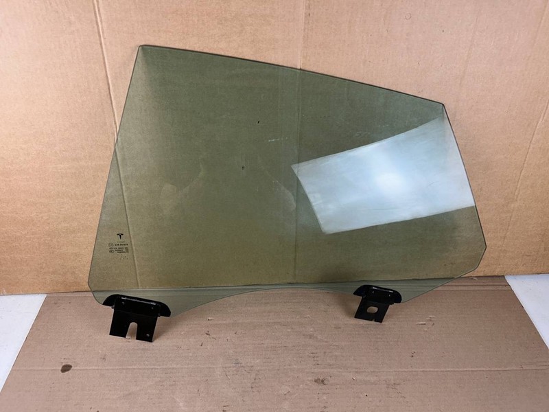 ✅OEM 12-20 Tesla Model S Rear Passenger Side Door Window Glass Right 43R-001074