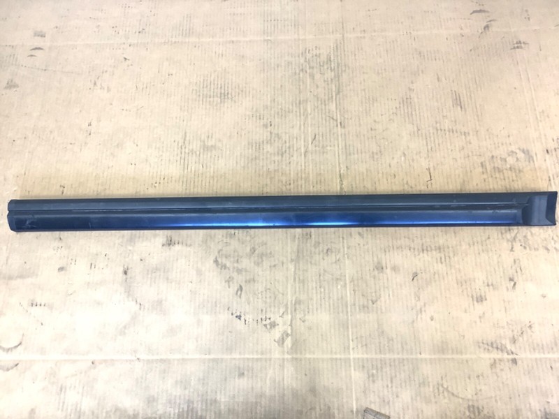 88-89 Accord 4Dr Right Front Door Panel Molding Impact Garnish Protect Trim OEM