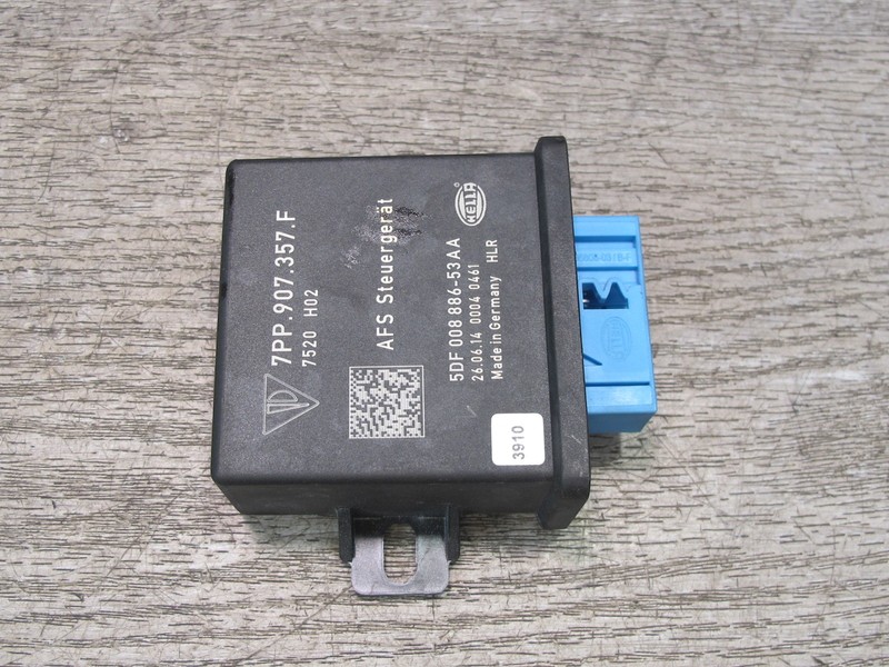 2015-2018 PORSCHE MACAN HEADLIGHT LAMP CONTROL MODULE 7PP907357F
