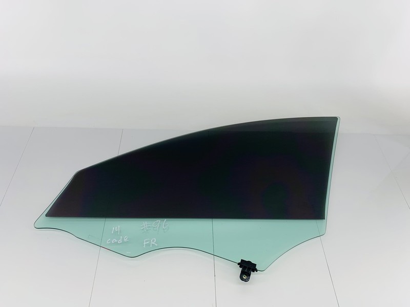 14-16 KIA CADENZA VG FRONT RIGHT PASSENGER SIDE DOOR SHELL WINDOW GLASS OEM #96