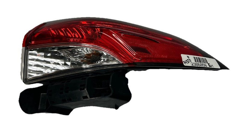 Toyota Corolla tail light 20 to 24 right side quarter panel sedan OEM 8155112D10