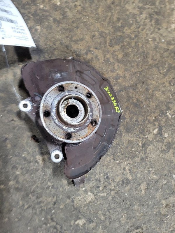 Passenger Front Spindle/Knuckle Fits 01-07 VOLVO 60 SERIES 1453788