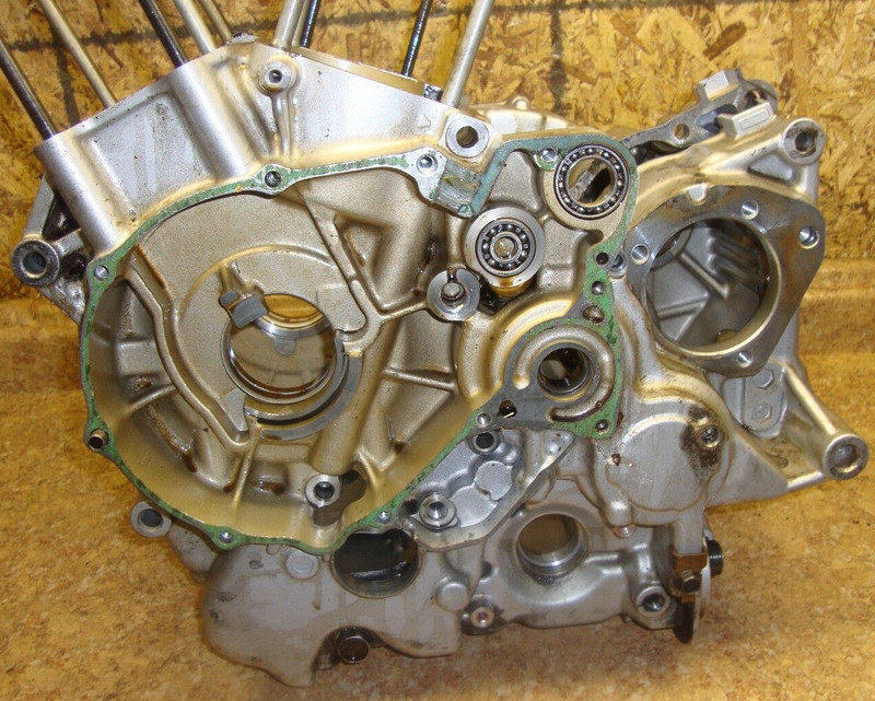 2007 Honda Shadow VT1100C VT1100 VT 1100 C Engine Crank Case Casing Motor 07