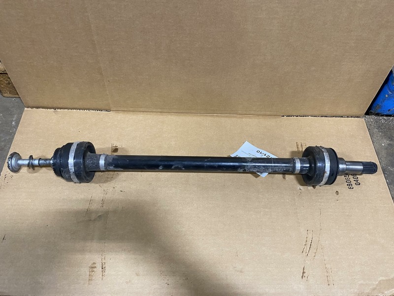 2019-2021 BMW X5 G05 3.0L AWD REAR LEFT DRIVER SIDE AXLE SHAFT CV U JOINT OEM