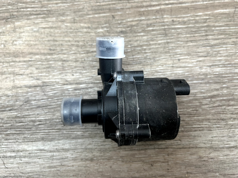 2018-2024 Volkswagen Engine Auxiliary Water Pump ASSY OEM Part#5Q0-965-567-B