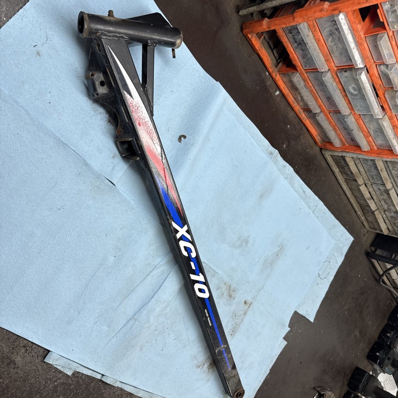 1998 Polaris XC 600 Twin Snowmobile Left Trailing Arm XC-10 Straight Good
