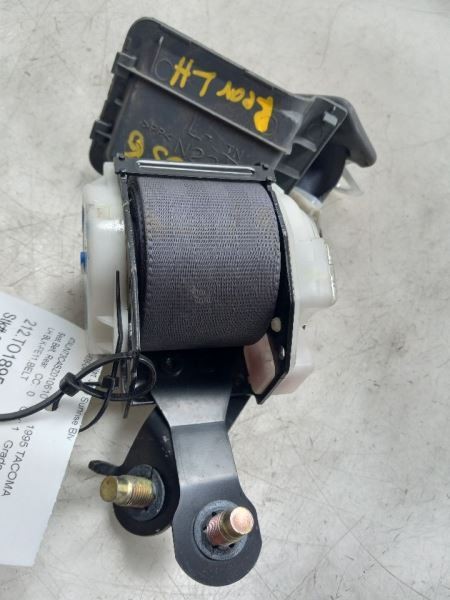 95 TOYOTA TACOMA REAR DRIVER LEFT SEAT BELT BLK-FE11