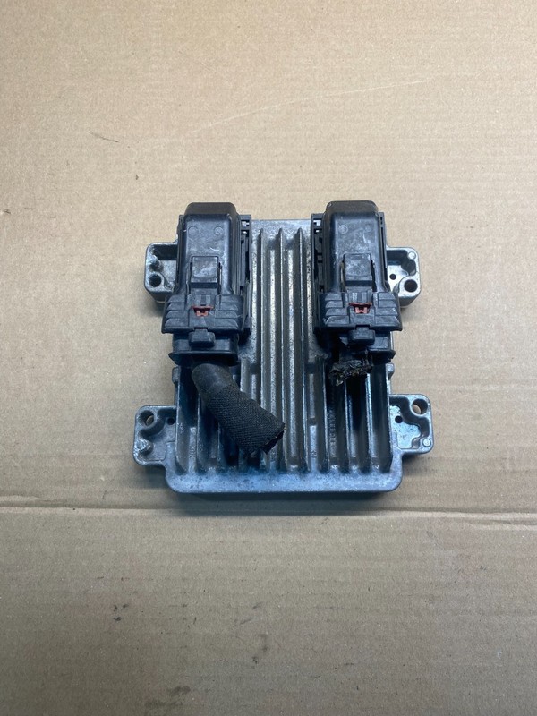 2010-2011 Chevrolet or GMC Pickup Engine Control Module ECM ECU AC4496 DG