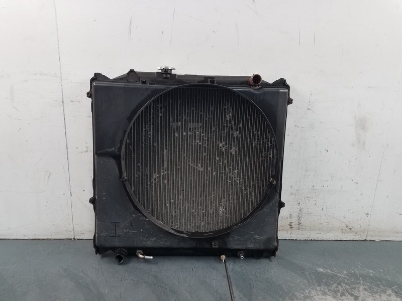 1998 Toyota 4Runner 4x4 Radiator / Fan Shroud Assembly #7180 M2
