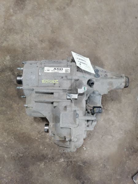 Transfer Case Transfer Case Opt NP0 ID 5822 Fits 16-19 SUBURBAN 1500 1275589