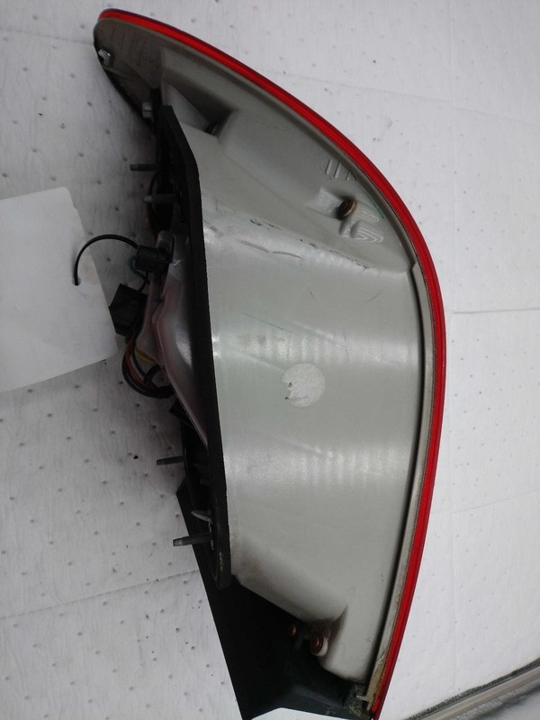 2013 Buick Verano Left Tail Light Assembly Silver 42724 Used 133K Miles