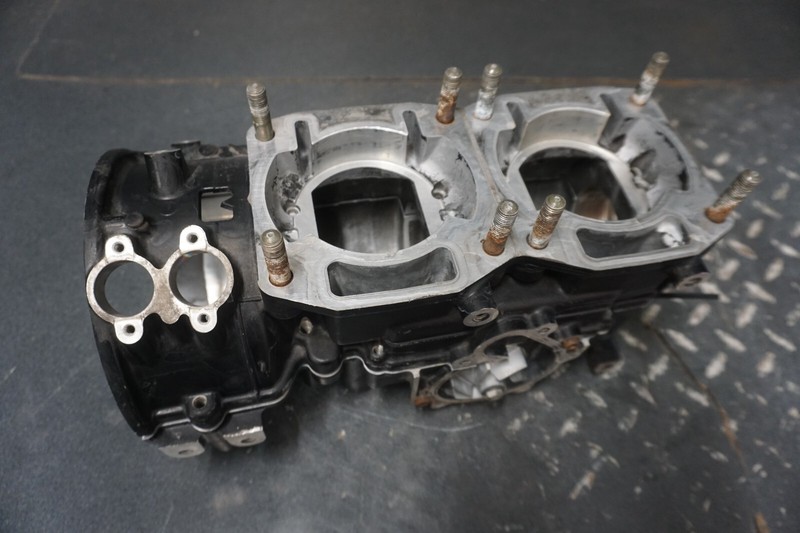 1992-2005 Arctic Cat OEM Crankcase Ass'y EXT Mountain Cat Pantera ZR Cougar 580