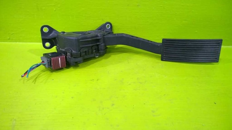 05 06 07 08 09 10 11 12 13 14 15 NISSAN XTERRA GAS ACCELERATOR PEDAL OEM 2717-20