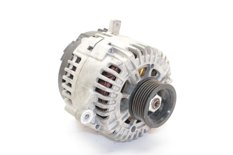11-15 Nissan XTERRA 4.0L 6 Cylinder Engine Alternator Assembly