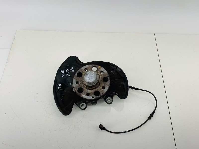 09-11 MERCEDES BENZ SLK300 RWD FRONT LEFT SIDE SPINDLE KNUCKLE WHEEL HUB OEM