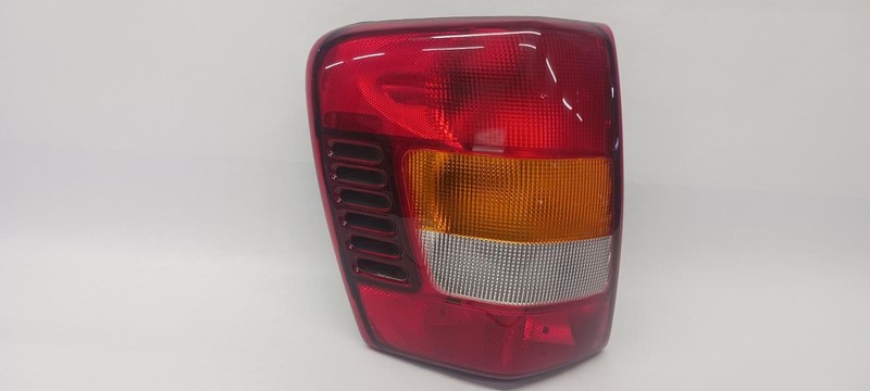 03-'04 JEEP GRAND CHEROKEE Left Driver Taillight OEM Grade A Condition!