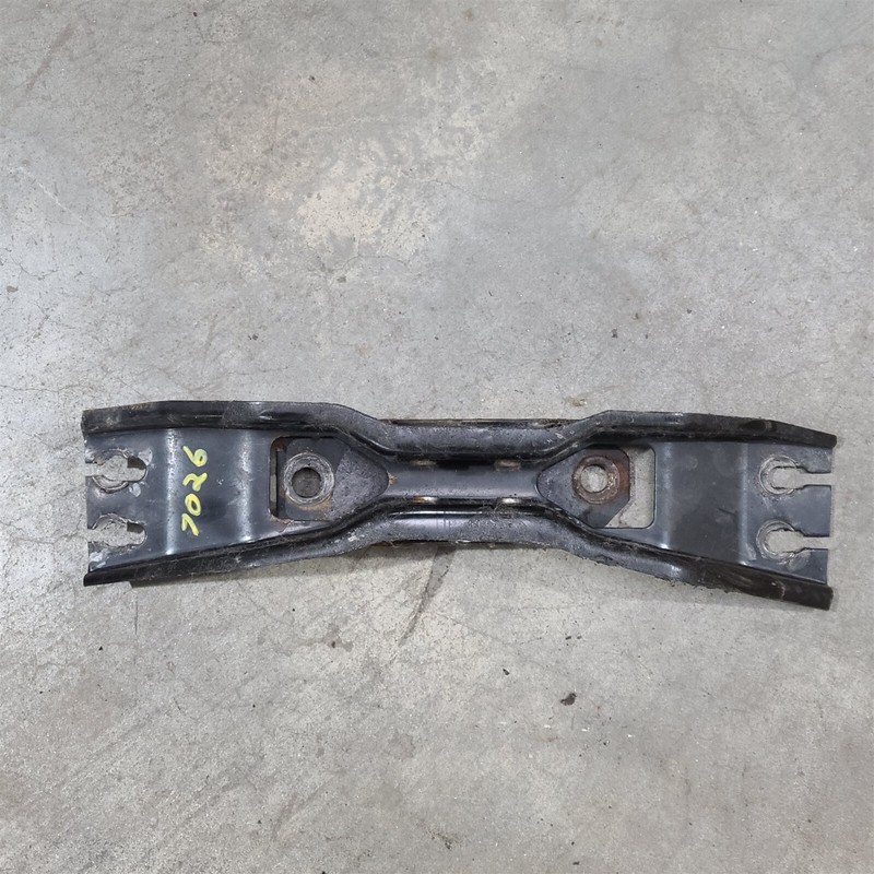 1999 Ford Mustang T-45 Manual Transmission Crossmember Mount AA7026