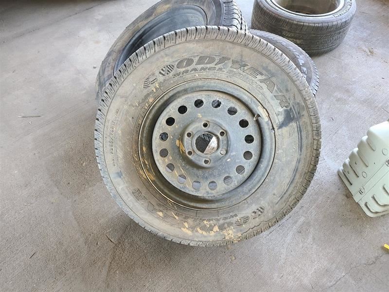Wheel 17x7-1/2 Steel 8 Hole Chrome Opt PY9 Fits 05-13 SIERRA 1500 PICKUP 569256