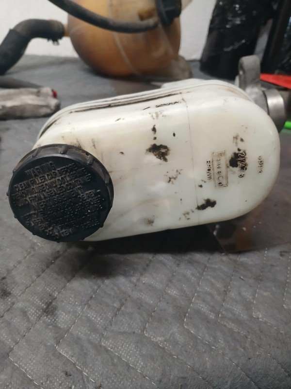 Brake Master Cylinder Advancetrac Fits 09-14 FORD E250