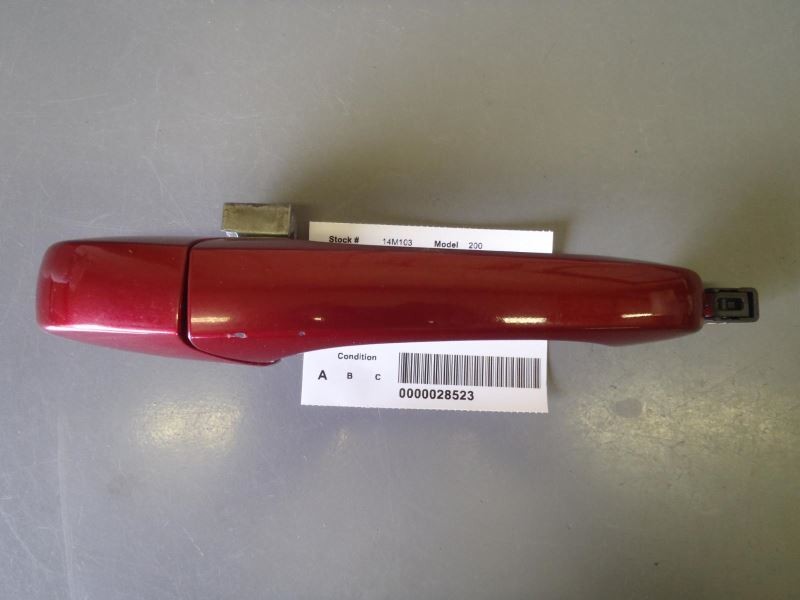 Right Passenger Front Exterior Door Handle 2011-2014 Chrysler 200 Sedan 45370