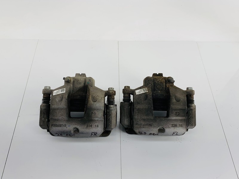 18-24 CHEVROLET EQUINOX AWD FRONT RIGHT & LEFT ABS BRAKE CALIPER SET OF 2 OEM
