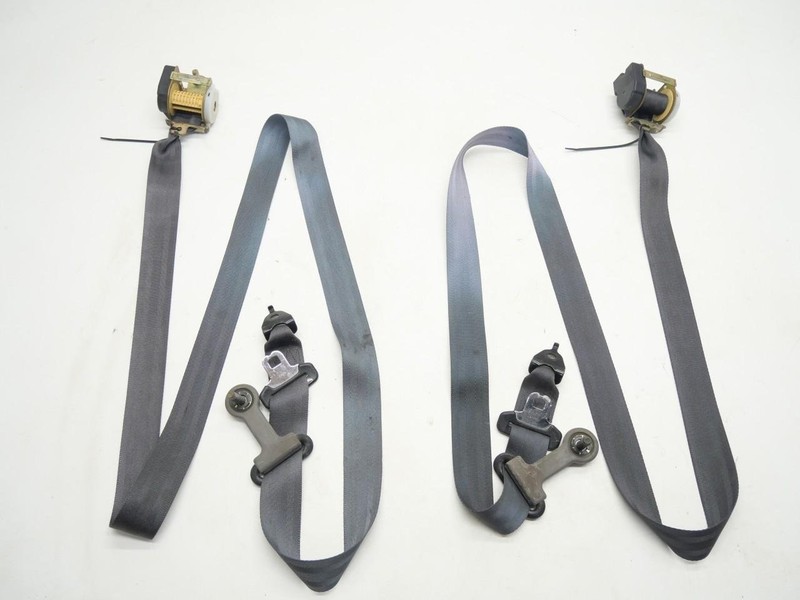 1988-1991 Honda Civic EF Rear Seat Belt Set Black LH RH 824A0SH0A32ZC OEM