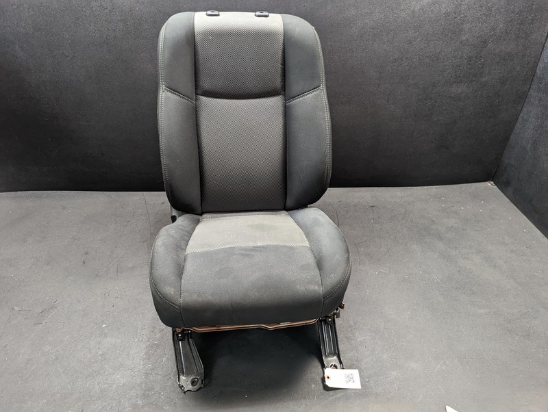 Front Left Driver Side Seat 2017 Nissan Pathfinder 87370-9PF1A 2018 2019 2020